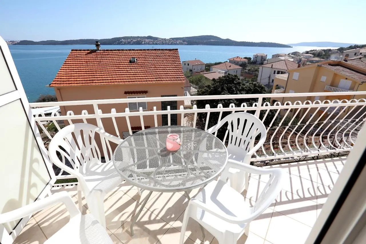 Apartments M&I 0*, Trogir